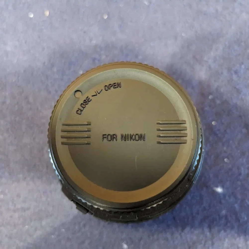 Sigma AF 70-210mm f/4-5.6 Lens + Caps+ Hood Tested Excellent Condition